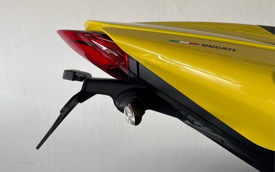 Gebrauchtmotorrad Ducati Monster + - Bild 3