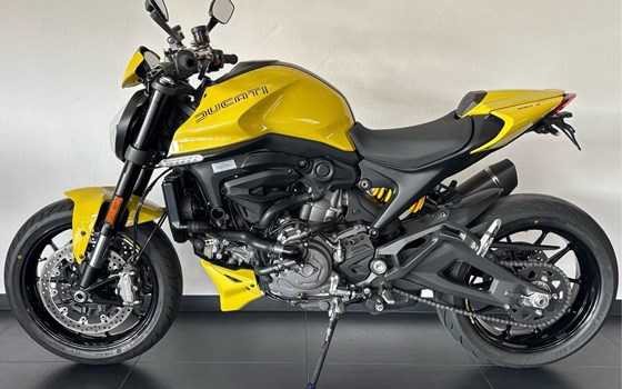 Gebrauchtmotorrad Ducati Monster + - Bild 4