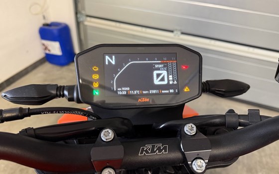 Gebrauchtmotorrad KTM 890 Duke - Bild 8