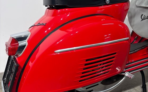 Gebrauchtmotorrad Vespa 150 Sprint - Bild 4