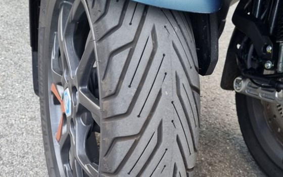 Gebrauchtmotorrad Piaggio MP3 530 HPE Exclusive - Bild 5