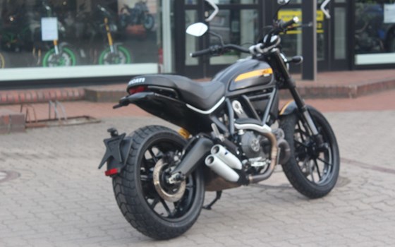 Gebrauchtmotorrad Ducati Scrambler Icon - Bild 3
