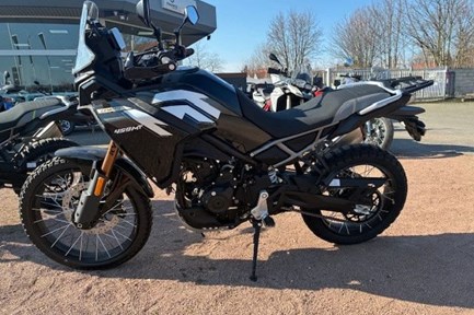 CFMOTO 450MT