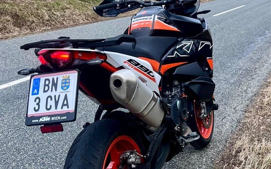 Gebrauchtmotorrad KTM 890 SMT - Bild 3