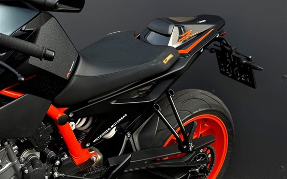 Gebrauchtmotorrad KTM 890 Duke R - Bild 5