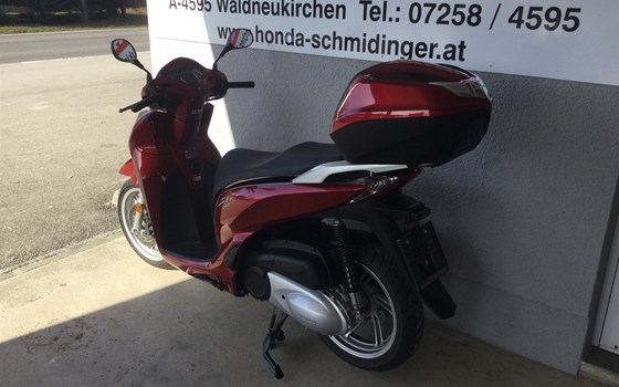 Gebrauchtmotorrad Honda SH300i - Bild 8