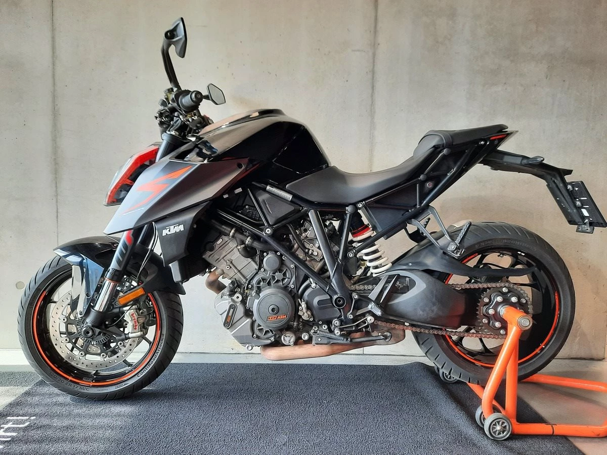 KTM 1290 Super Duke R
