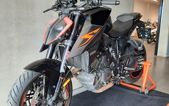 Gebrauchtmotorrad KTM 1290 Super Duke R - Bild 3