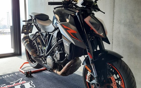 Gebrauchtmotorrad KTM 1290 Super Duke R - Bild 4