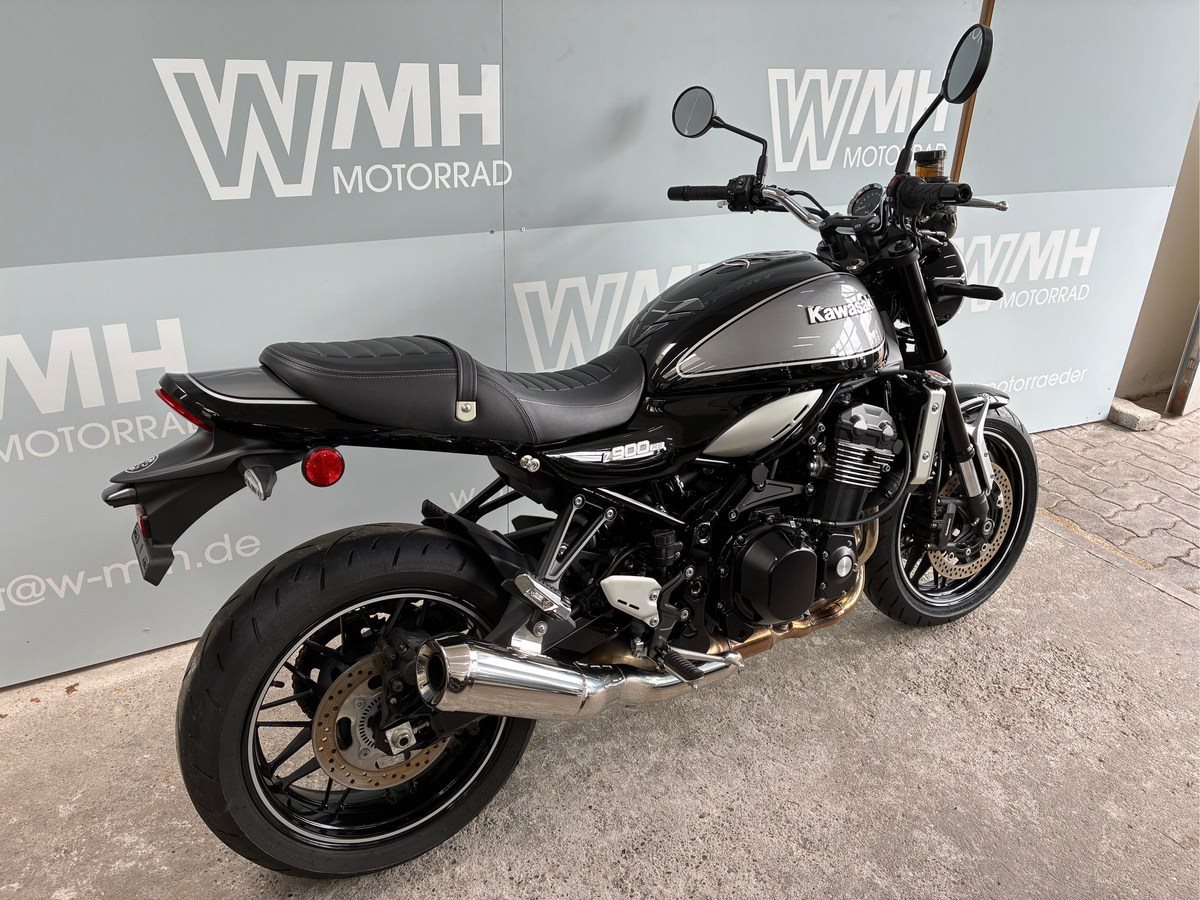 Kawasaki Z900 RS 