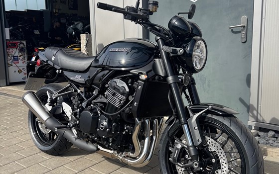 Neufahrzeug Kawasaki Z900 RS Black Ball Edition - Bild 2