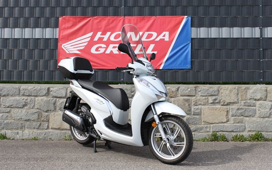 Gebrauchtmotorrad Honda SH300i - Bild 1