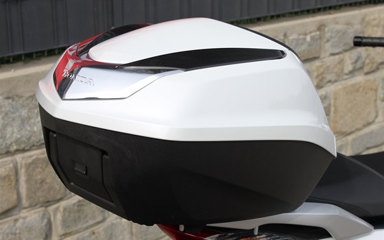 Gebrauchtmotorrad Honda SH300i - Bild 5