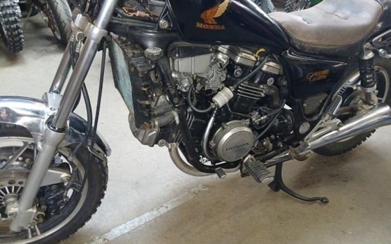 Gebrauchtmotorrad Honda VF 750 C Magna - Bild 9