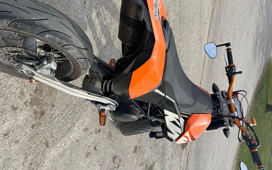 Gebrauchtmotorrad KTM 690 SMC - Bild 1