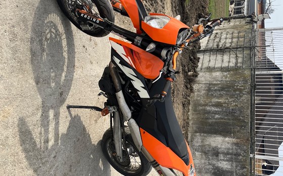 Gebrauchtmotorrad KTM 690 SMC - Bild 10