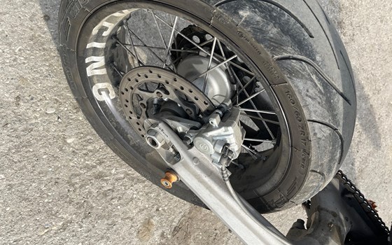 Gebrauchtmotorrad KTM 690 SMC - Bild 6