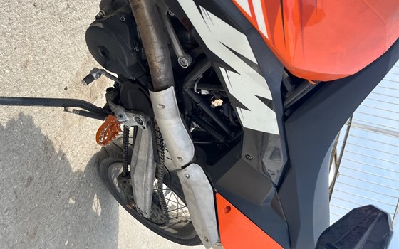 Gebrauchtmotorrad KTM 690 SMC - Bild 8