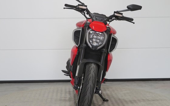 Neufahrzeug Ducati Diavel V4 - Bild 2