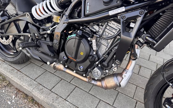 Neufahrzeug KTM 125 Duke - Bild 9