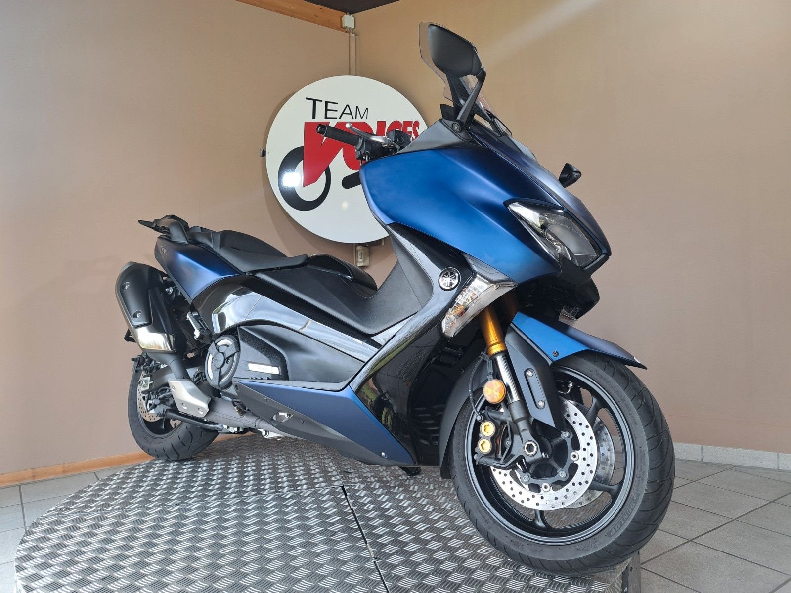 Yamaha TMAX DX 