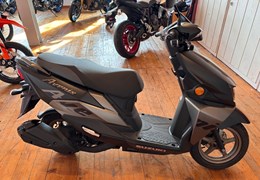 Neumotorrad Suzuki Avenis 125