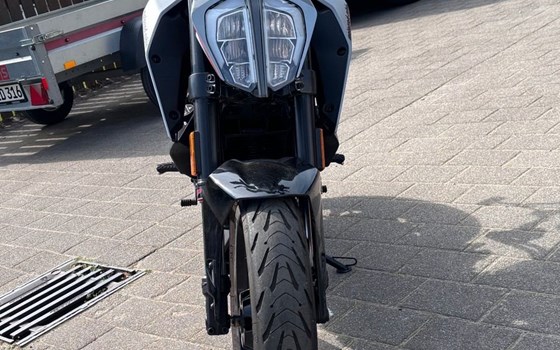 Gebrauchtmotorrad KTM 125 Duke - Bild 3