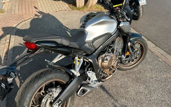 Gebrauchtmotorrad Honda CB650R - Bild 2