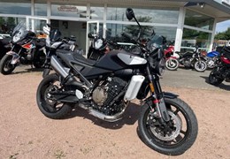 Neumotorrad Husqvarna Svartpilen 801