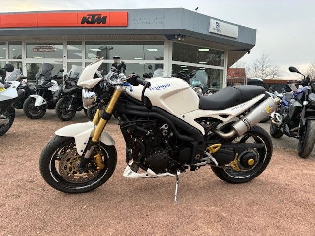 Triumph Speed Triple 1050