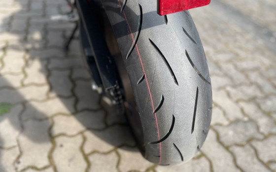 Gebrauchtmotorrad Honda CB650R - Bild 7