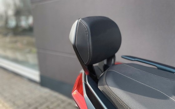 Gebrauchtmotorrad Yamaha XMAX 300 Tech MAX - Bild 11