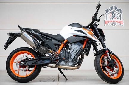 KTM 890 Duke R