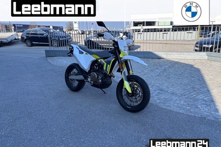 Husqvarna 701 Supermoto