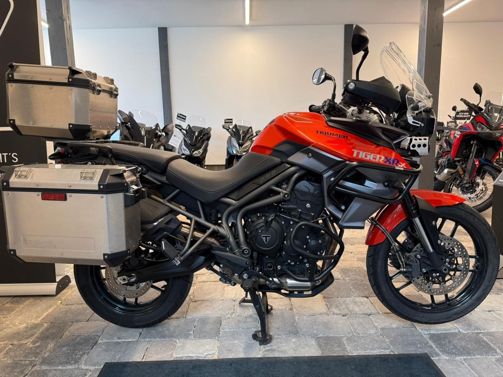 Triumph Tiger 800 XRx