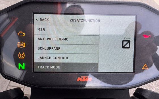 Gebrauchtmotorrad KTM 890 Duke - Bild 16