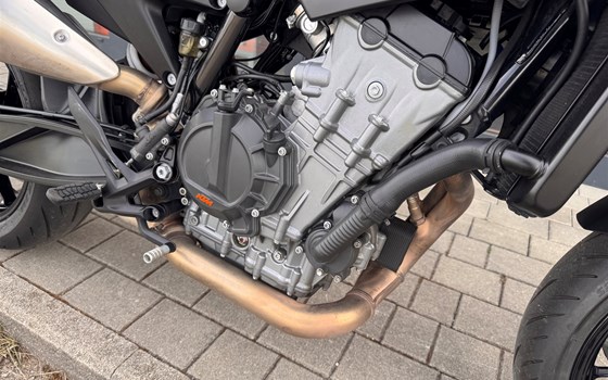 Gebrauchtmotorrad KTM 890 Duke - Bild 9