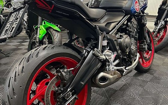 Gebrauchtmotorrad Triumph Trident 660 - Bild 2