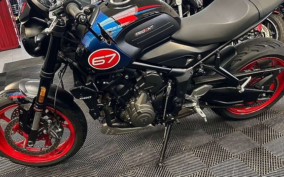 Gebrauchtmotorrad Triumph Trident 660 - Bild 3