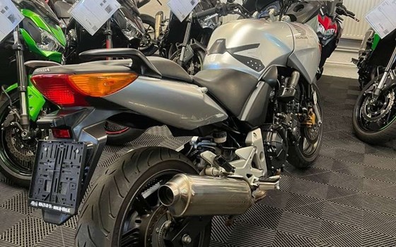 Gebrauchtmotorrad Honda CBF 600 - Bild 3