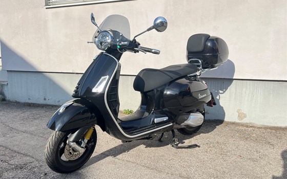 Gebrauchtmotorrad Vespa GTS 300 Super Tech - Bild 1