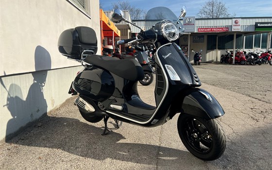 Gebrauchtmotorrad Vespa GTS 300 Super Tech - Bild 2