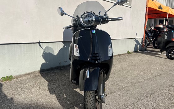 Gebrauchtmotorrad Vespa GTS 300 Super Tech - Bild 4