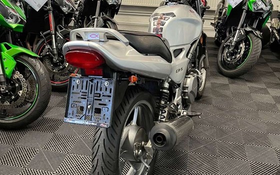 Gebrauchtmotorrad Kawasaki ER-5 - Bild 2