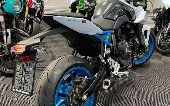 Gebrauchtmotorrad Suzuki GSX-8S - Bild 4