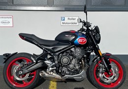 Neumotorrad Triumph Trident 660 Triple Tribute