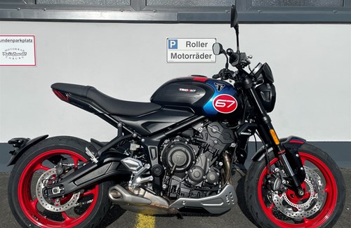 Neumotorrad Triumph Trident 660 Triple Tribute