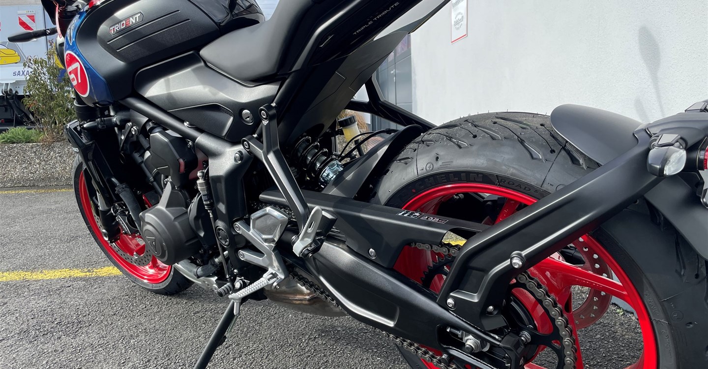 Angebot Triumph Trident 660 Triple Tribute