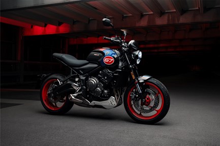 Triumph Trident 660 Triple Tribute