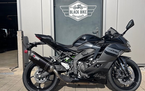 Neufahrzeug Kawasaki Ninja ZX-4RR - Bild 1